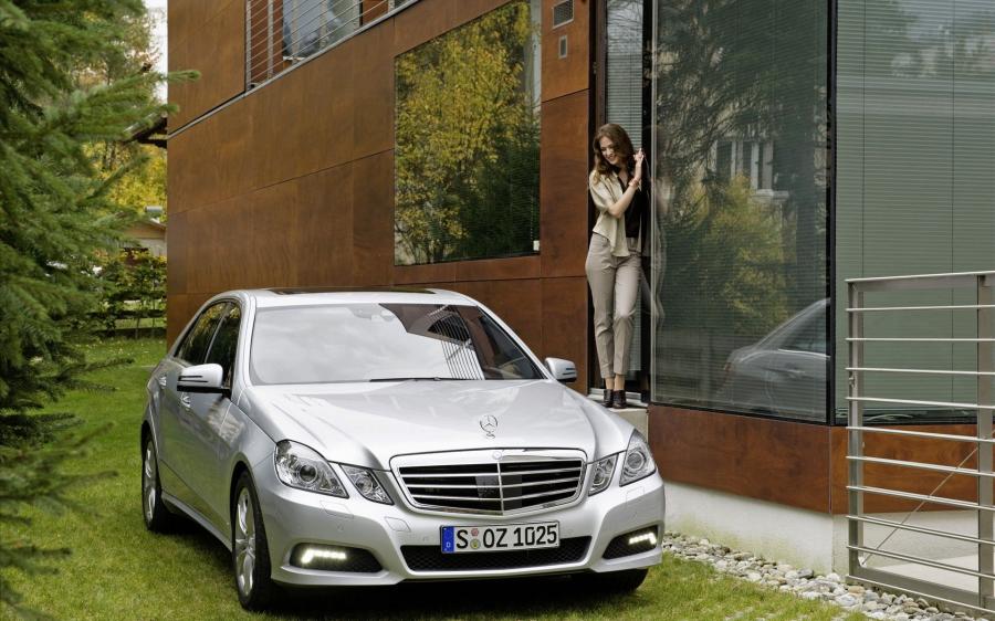  Mercedes-Benz E-Class 2009 года  (фото 43 из 74)